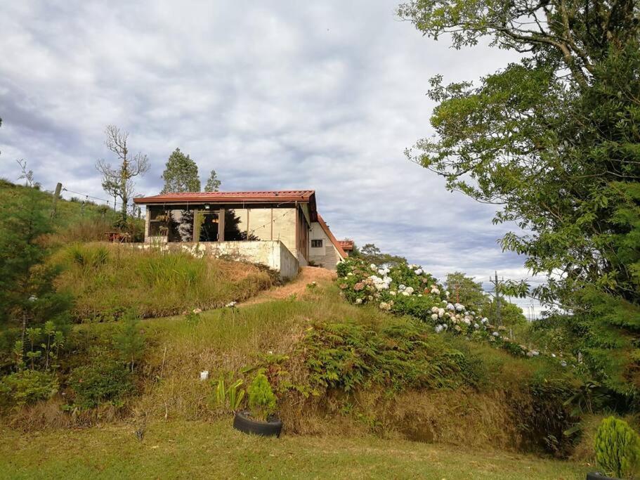 La Cabana Heredia Extérieur photo